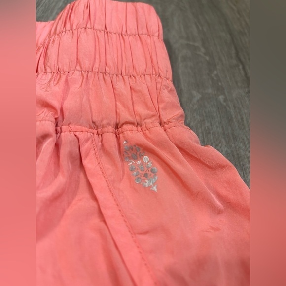 Free People Movement Women’s The Way Home Shorts Size Small in Papaya Punch - Picture 3 of 6